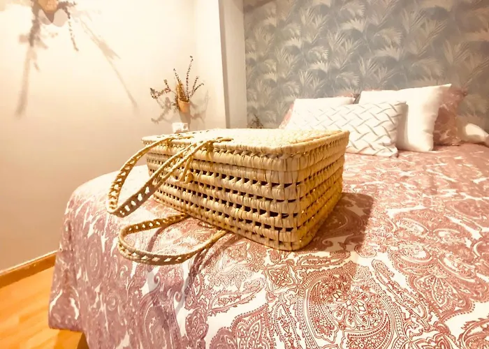 A Tixola ,casco Historico * Pontevedra